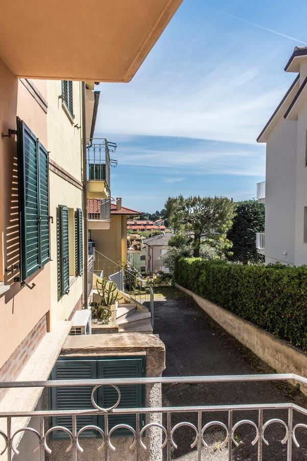S130 - Sirolo, Deliziosa Villetta Con Terrazzo Kültér fotó
