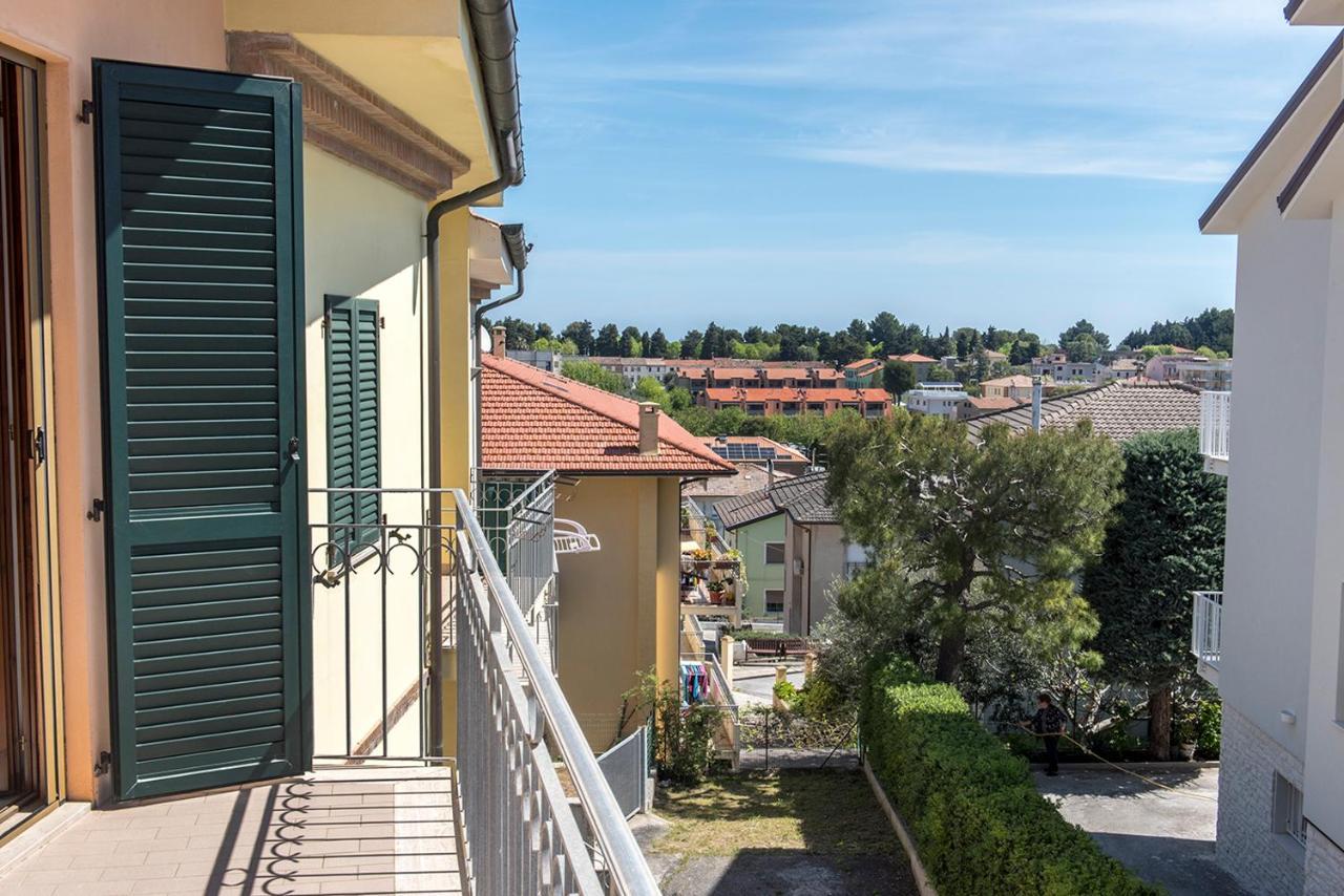 S130 - Sirolo, Deliziosa Villetta Con Terrazzo Kültér fotó